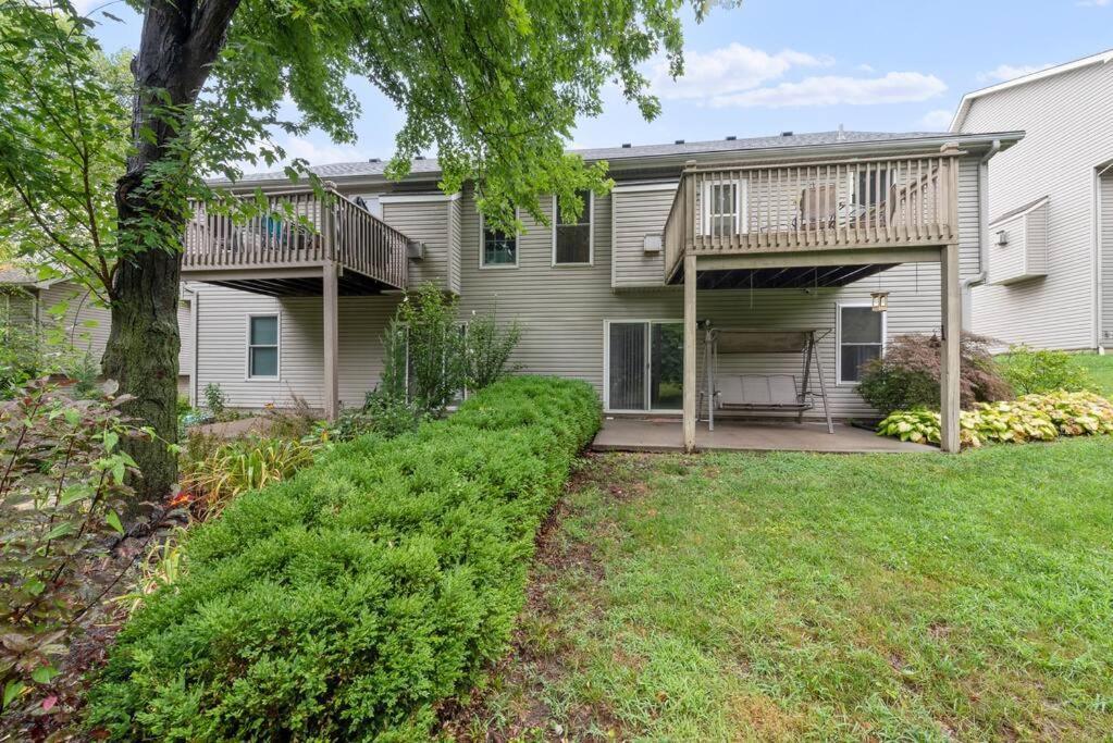Beautiful Townhome, 11 Minutes To Downtown, Kcmo. Kansas City Exterior photo